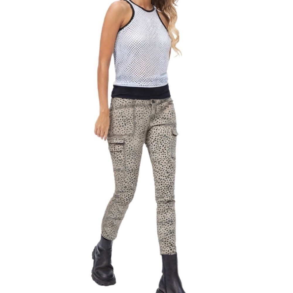 Gap Leopard Print Cargo Pants in Gray Size 25 Waist